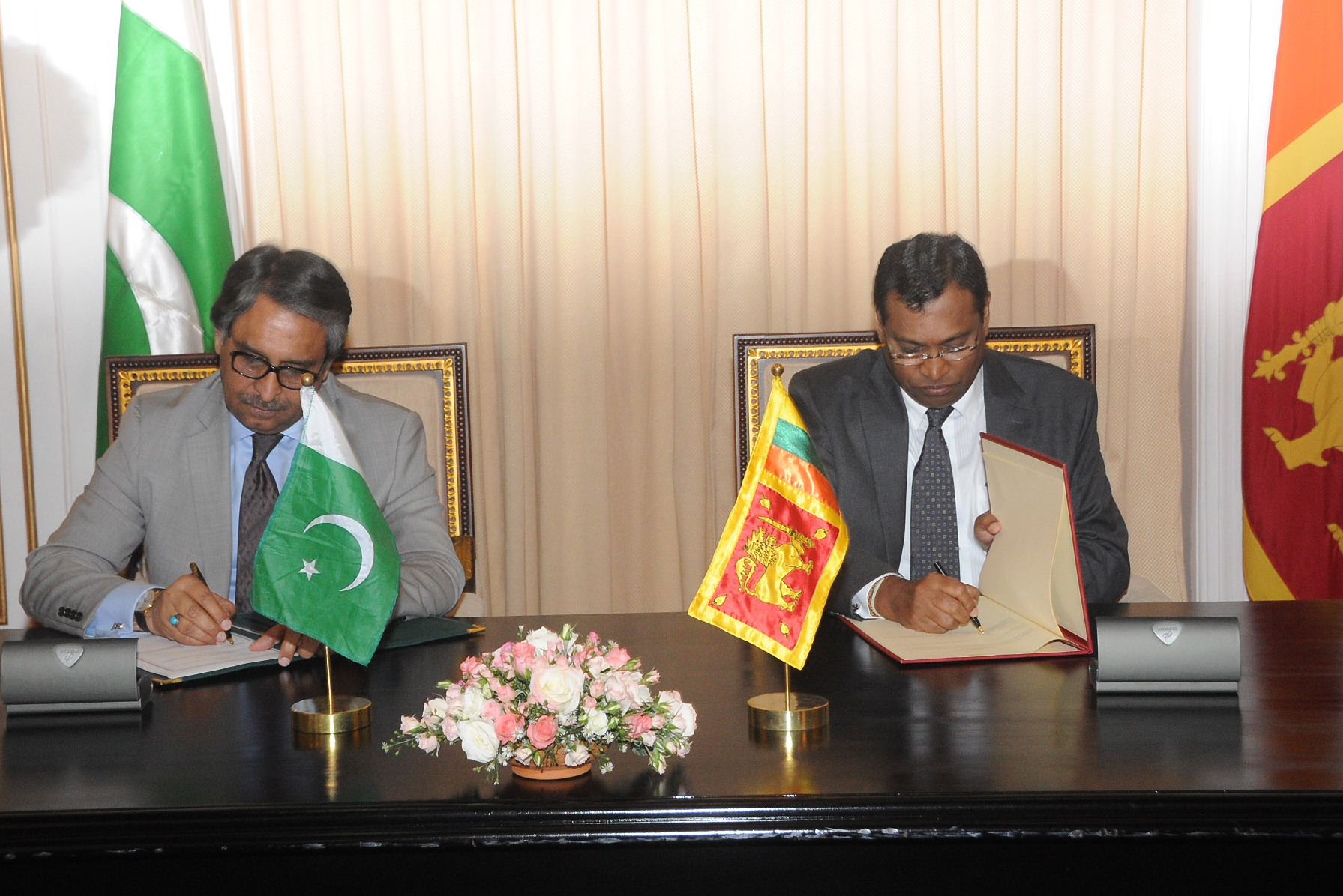 Pakistan and Sri Lanka agreed to enhance level of Cooperation and Friendship