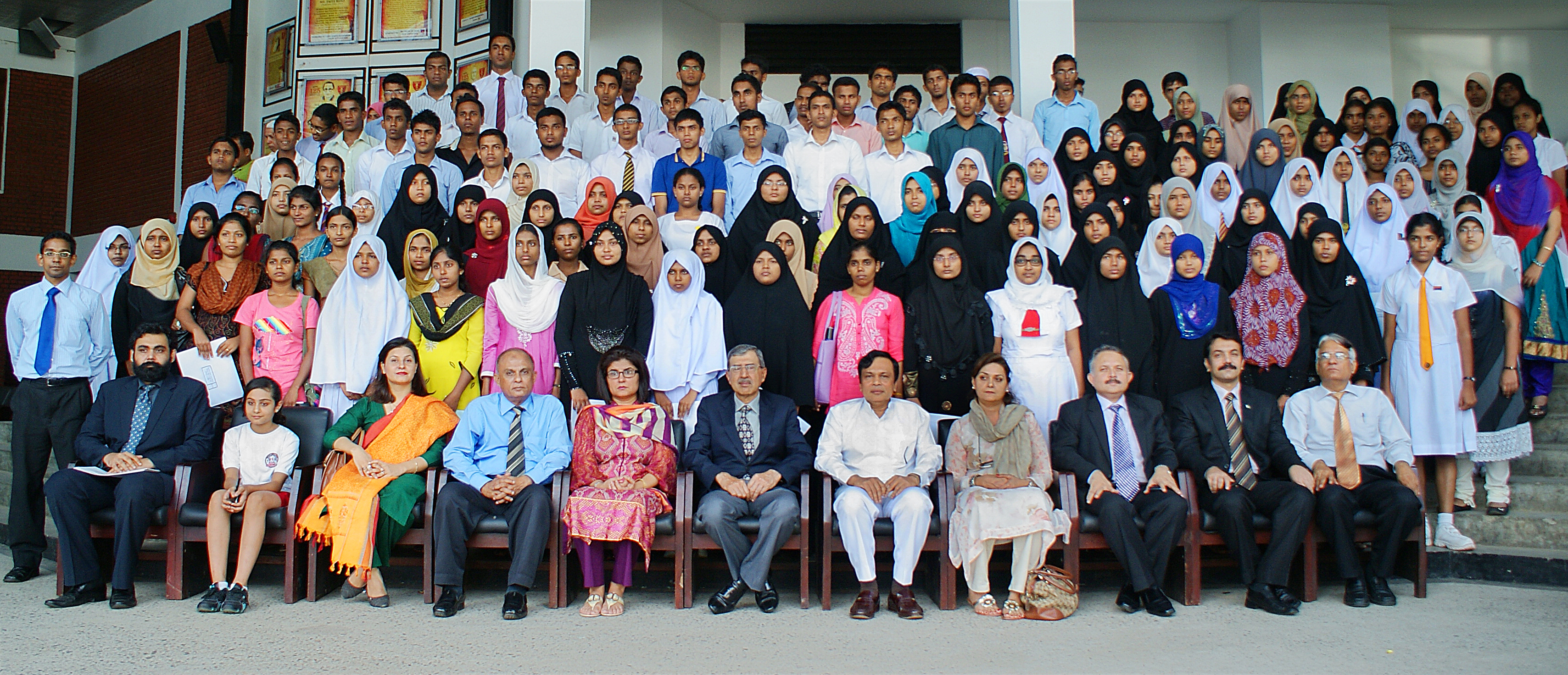 Pakistan awards prestigious Jinnah Scholarship 2013 to 150 brilliant  Sri Lankan Students